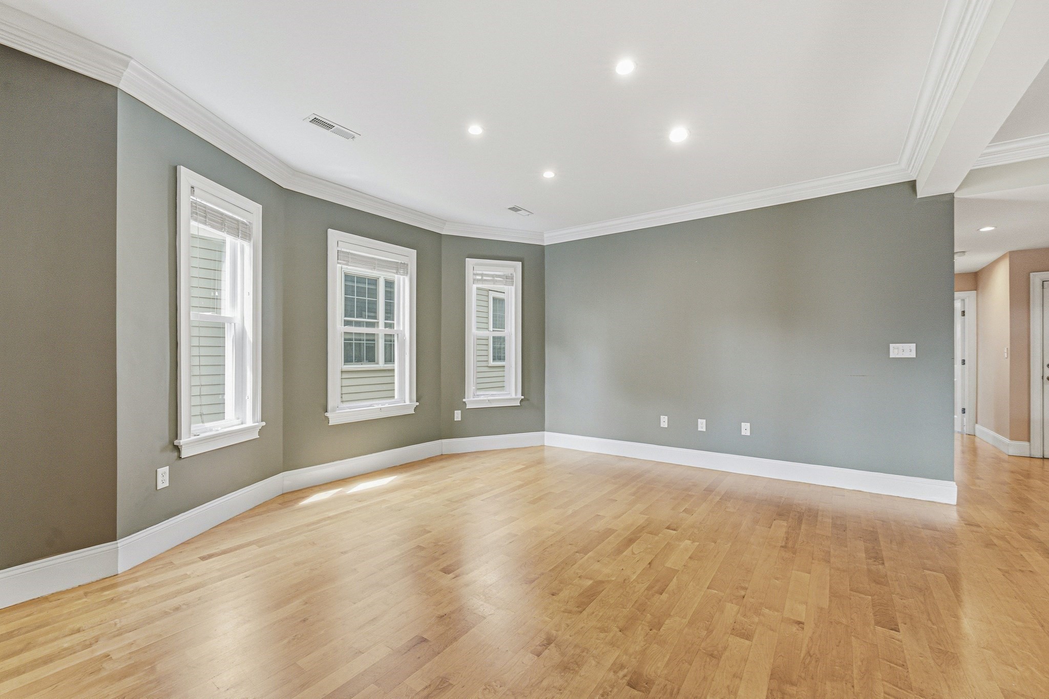 5 Mount Vernon St # 2