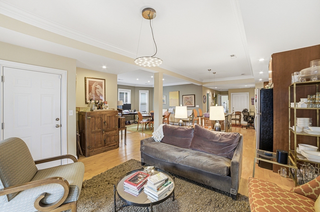 5 Mount Vernon St # 2