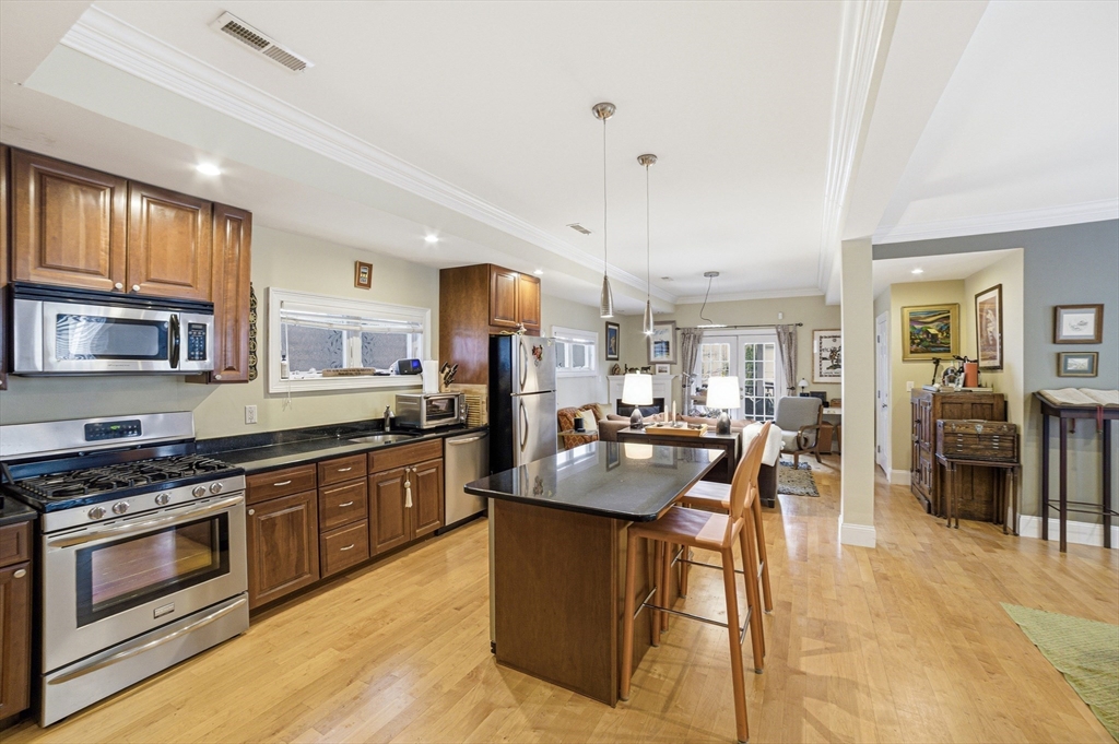 5 Mount Vernon St # 2