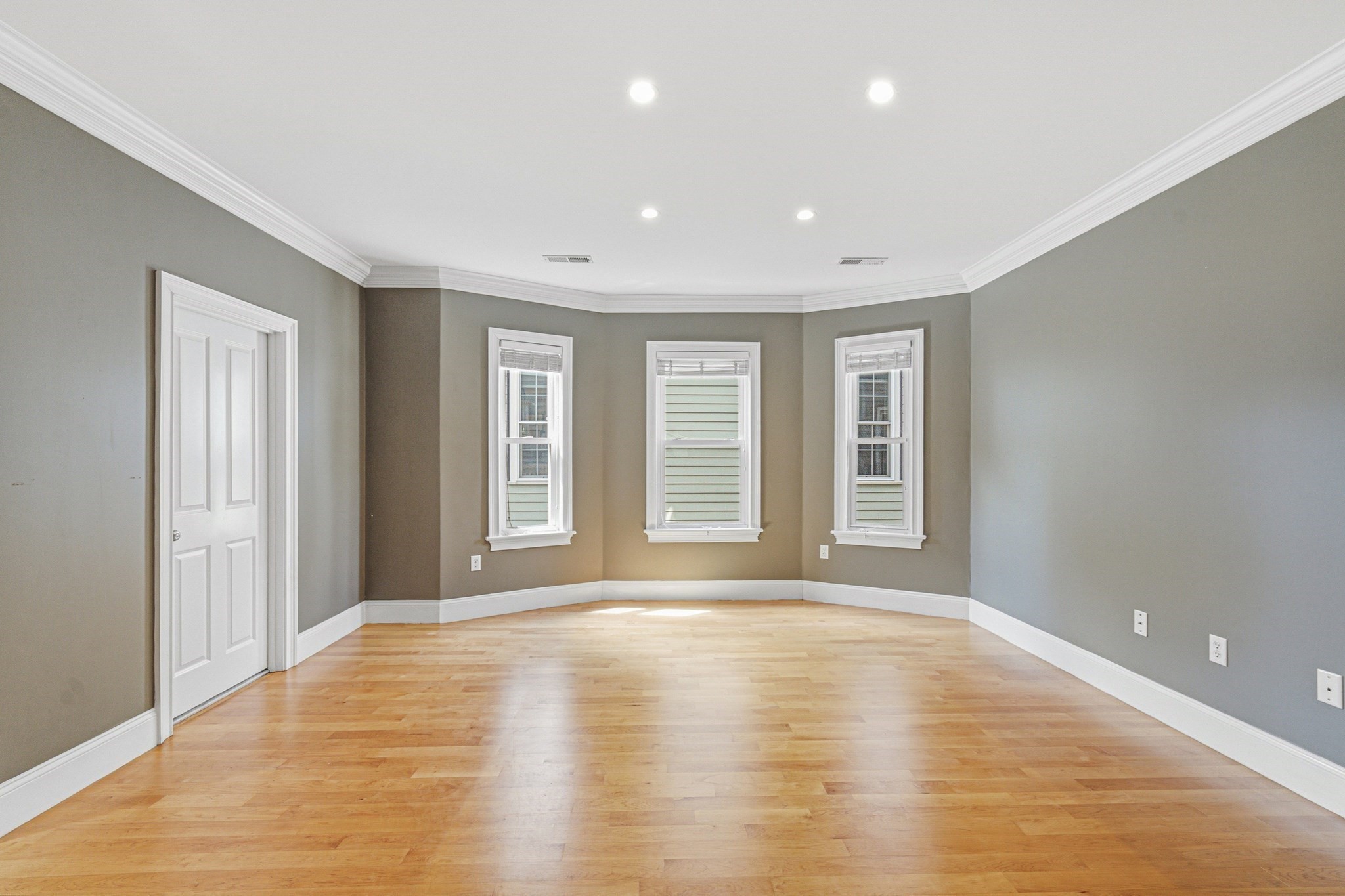 5 Mount Vernon St # 2