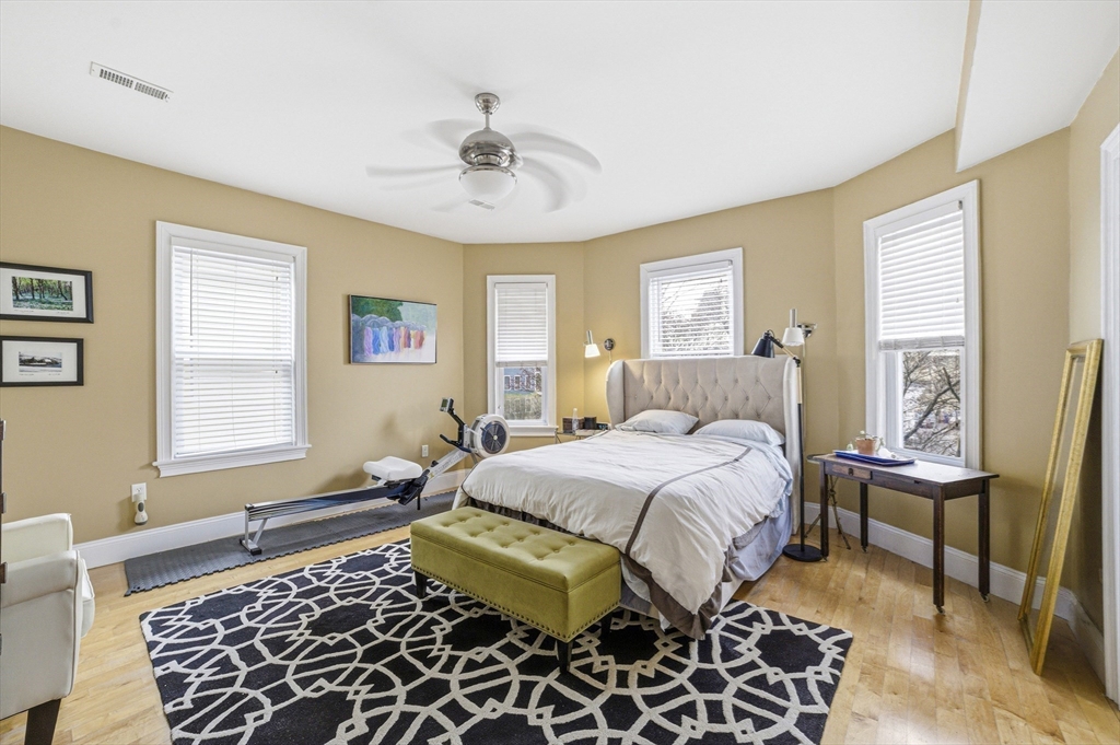 5 Mount Vernon St # 2