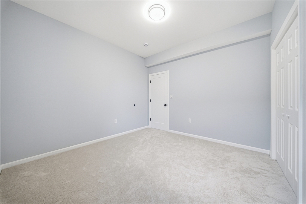 20 Wentworth St