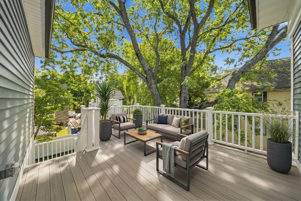 20 Wentworth St