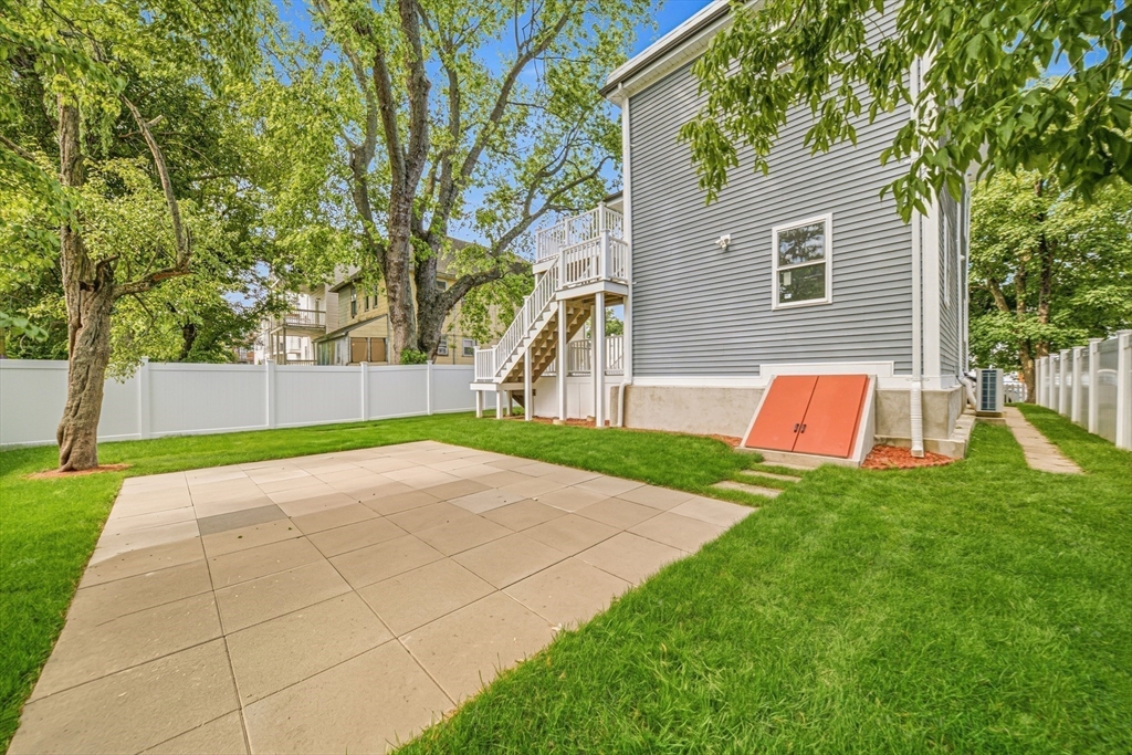 20 Wentworth St
