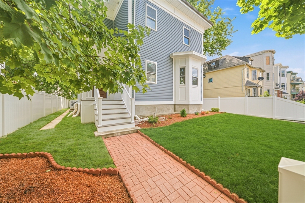 20 Wentworth St