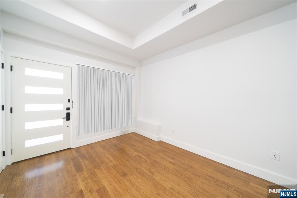 67 Virginia Avenue, Apt 1