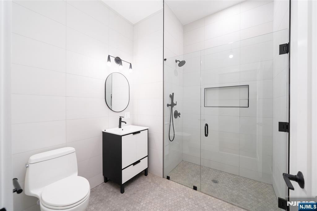 67 Virginia Avenue, Apt 1