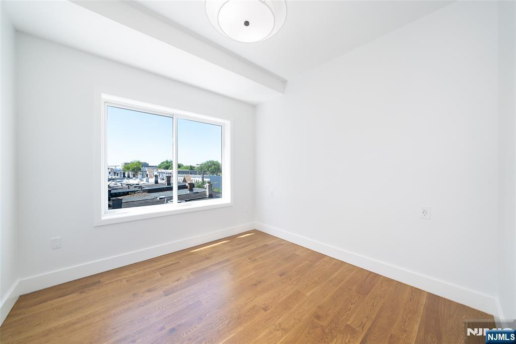 67 Virginia Avenue 4