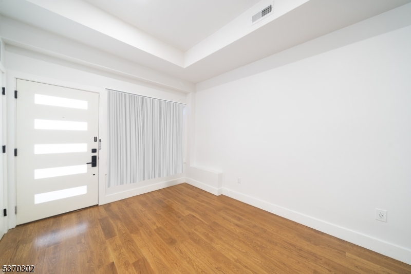 67 Virginia Avenue, Apt 1