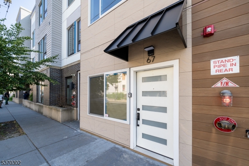 67 Virginia Avenue, Apt 1