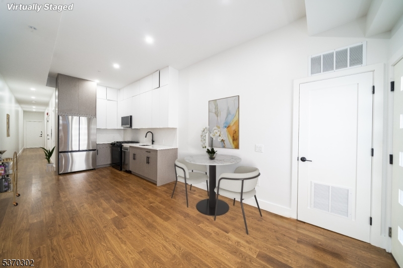 67 Virginia Avenue, Apt 1
