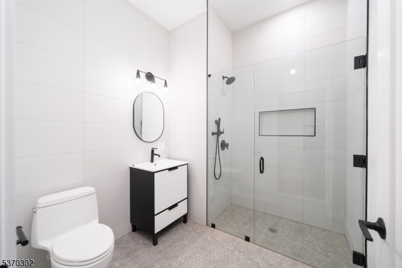 67 Virginia Avenue, Apt 1