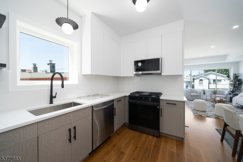 67 Virginia Ave 3