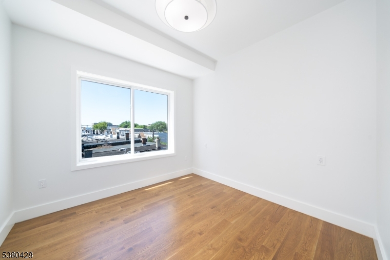 67 Virginia Ave 4