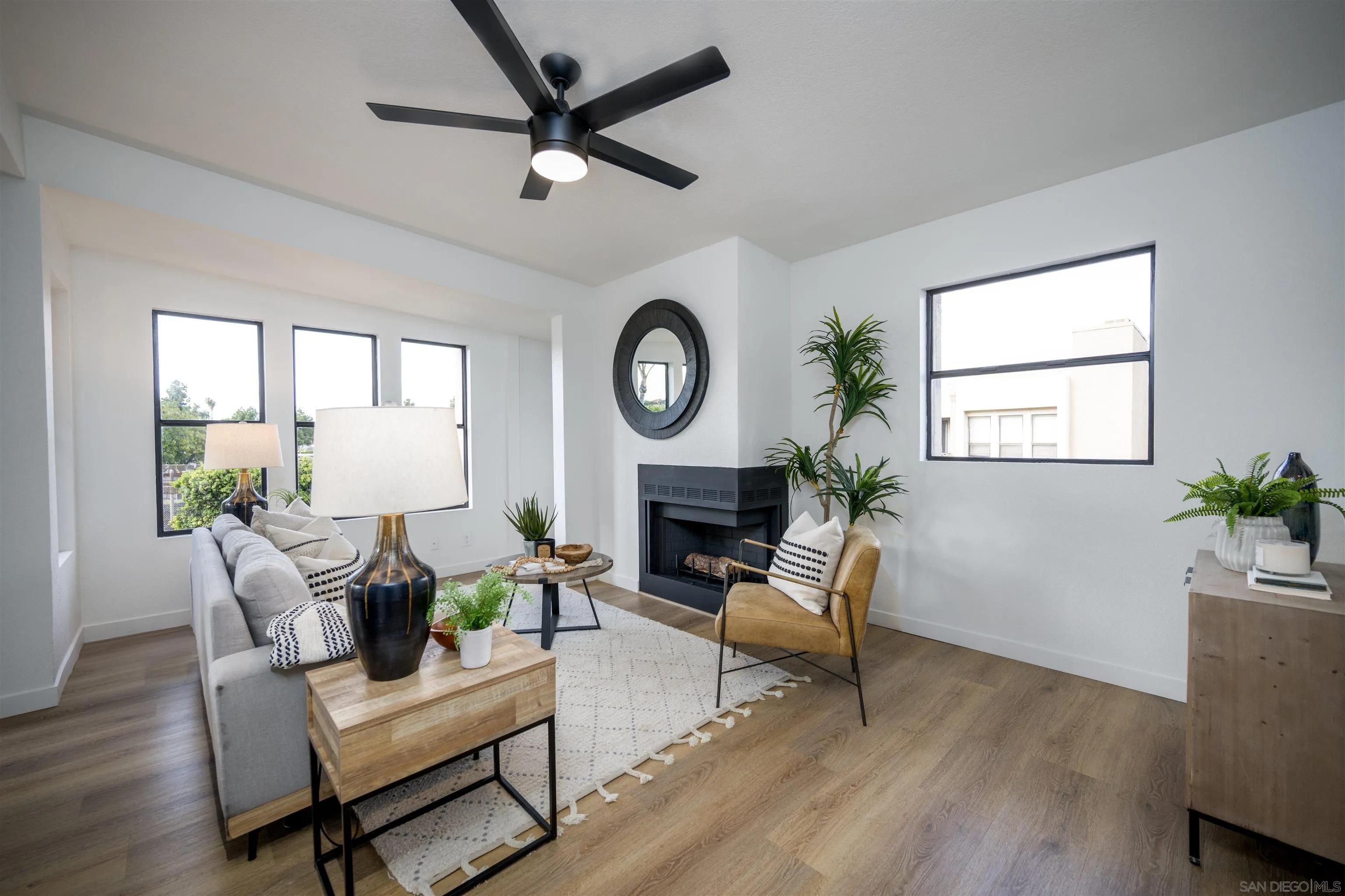 1748 Via Las Palmas Unit 20