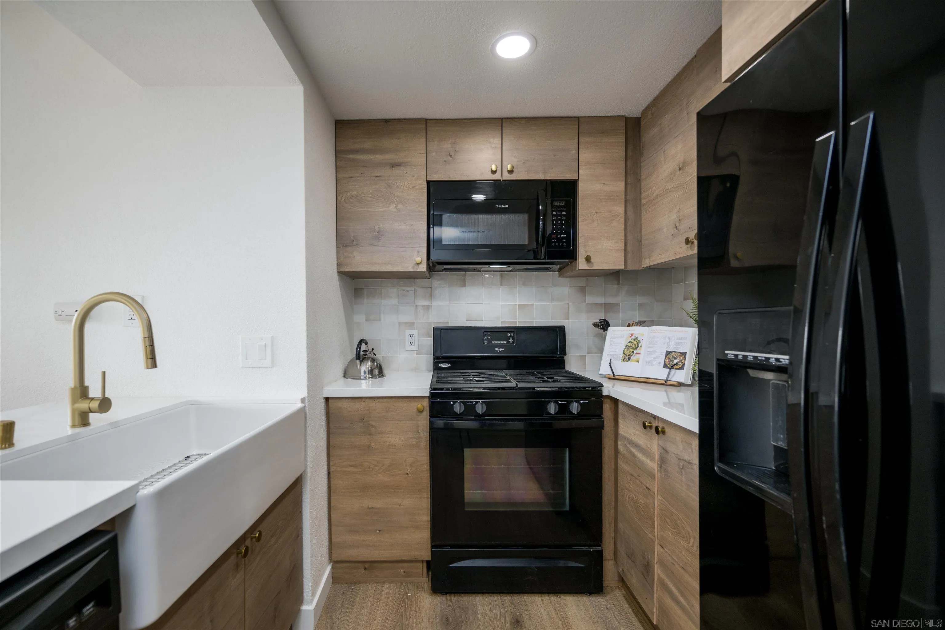 1748 Via Las Palmas Unit 20