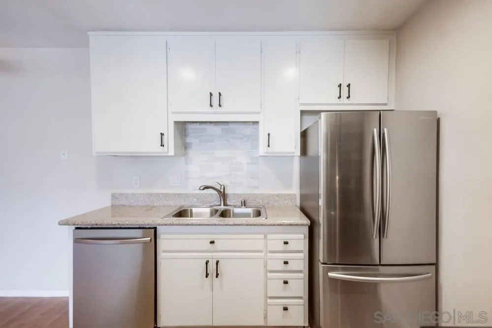 12716 Lakeshore Dr Unit L