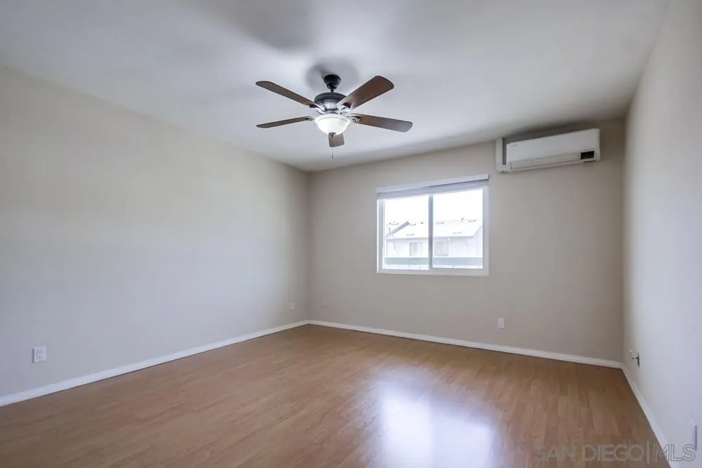 12716 Lakeshore Dr Unit L