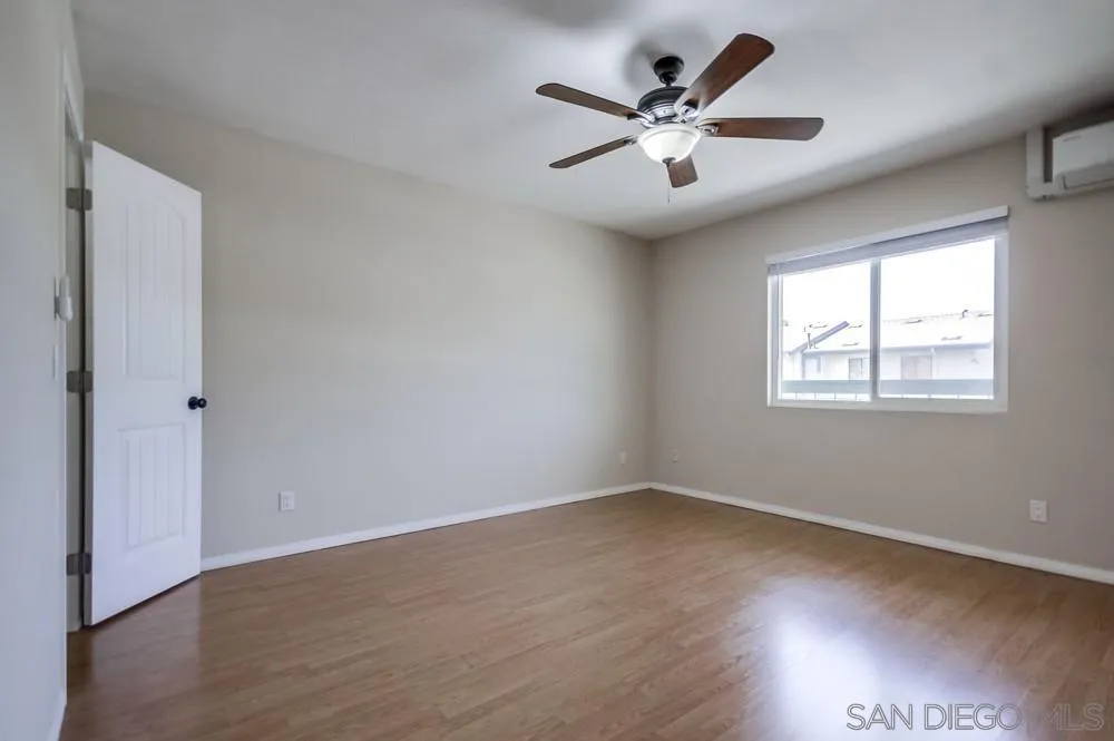 12716 Lakeshore Dr Unit L