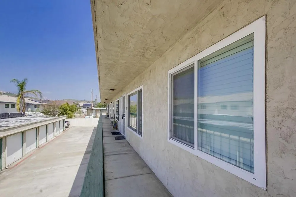 12716 Lakeshore Dr Unit L