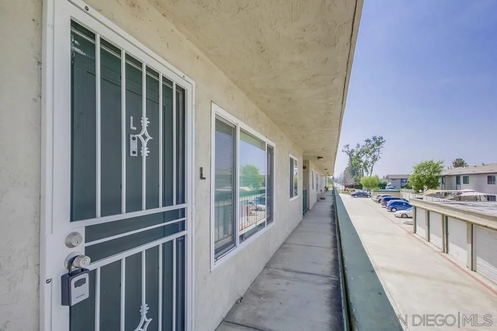 12716 Lakeshore Dr Unit L