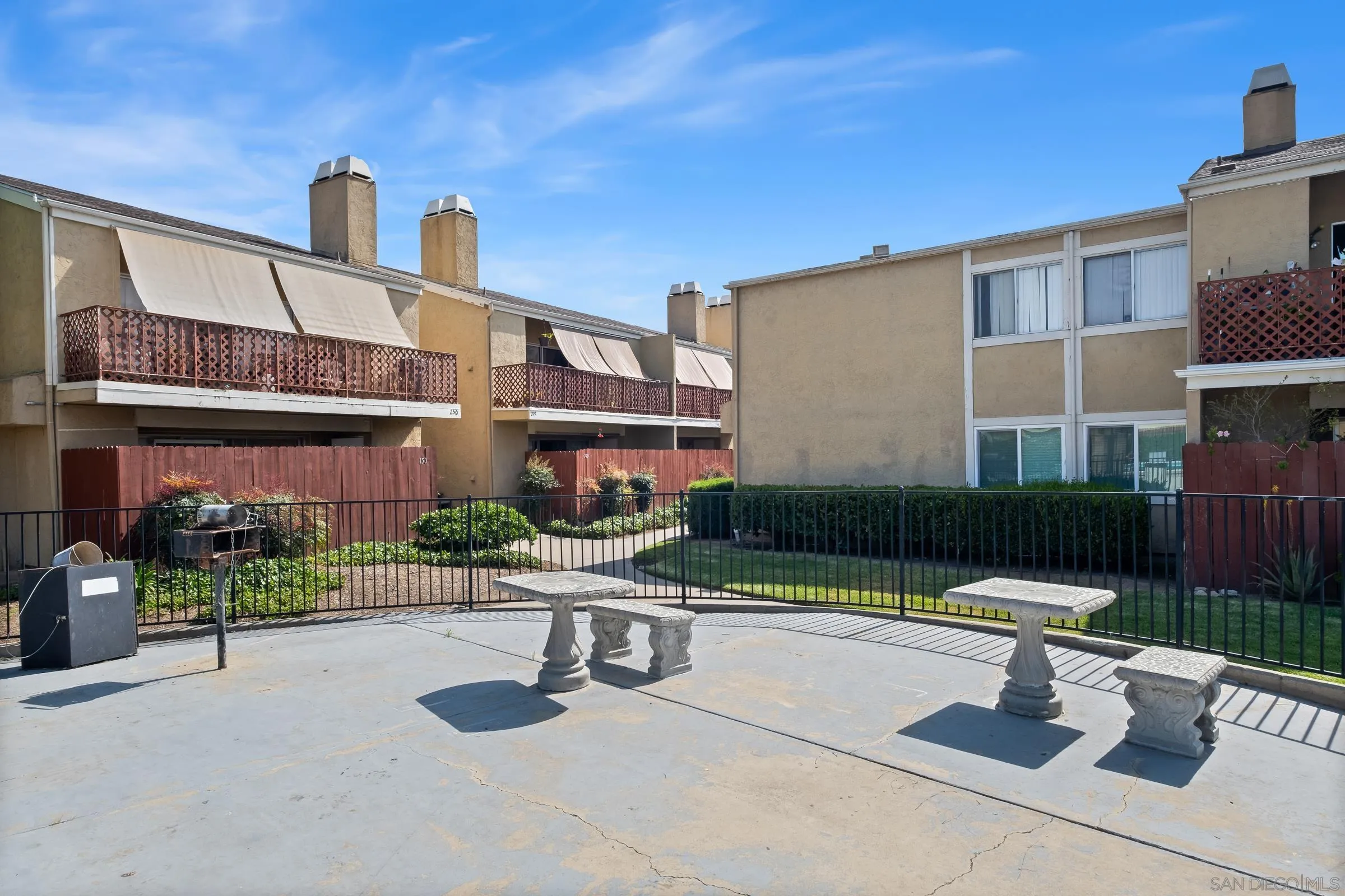 475 N Midway Dr Unit 214