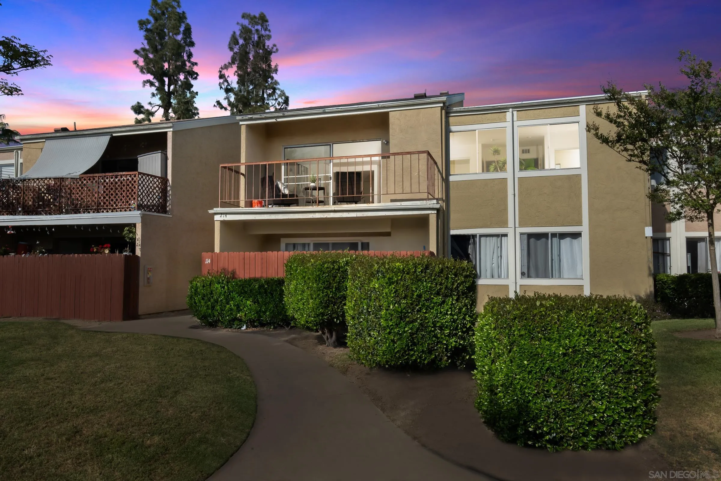 475 N Midway Dr Unit 214