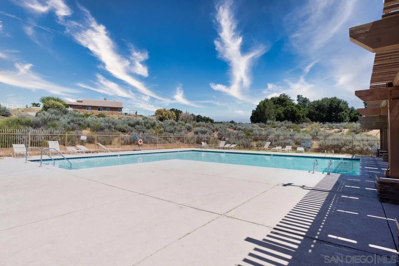 32452 Evening Primrose Trl