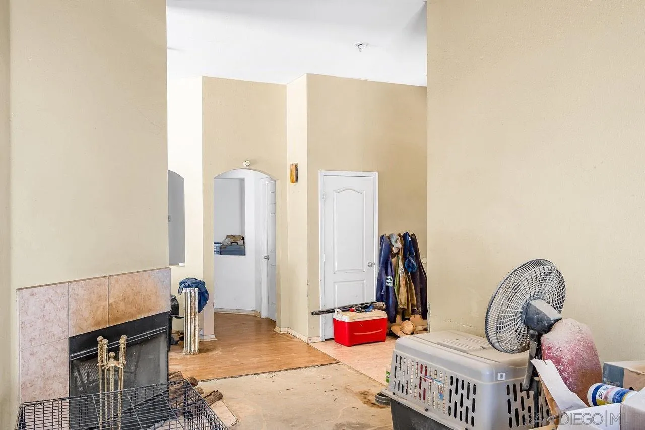 32452 Evening Primrose Trl