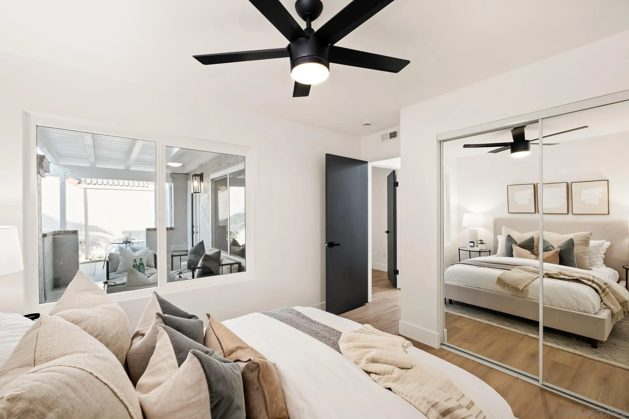 1527 Camino Linda Dr