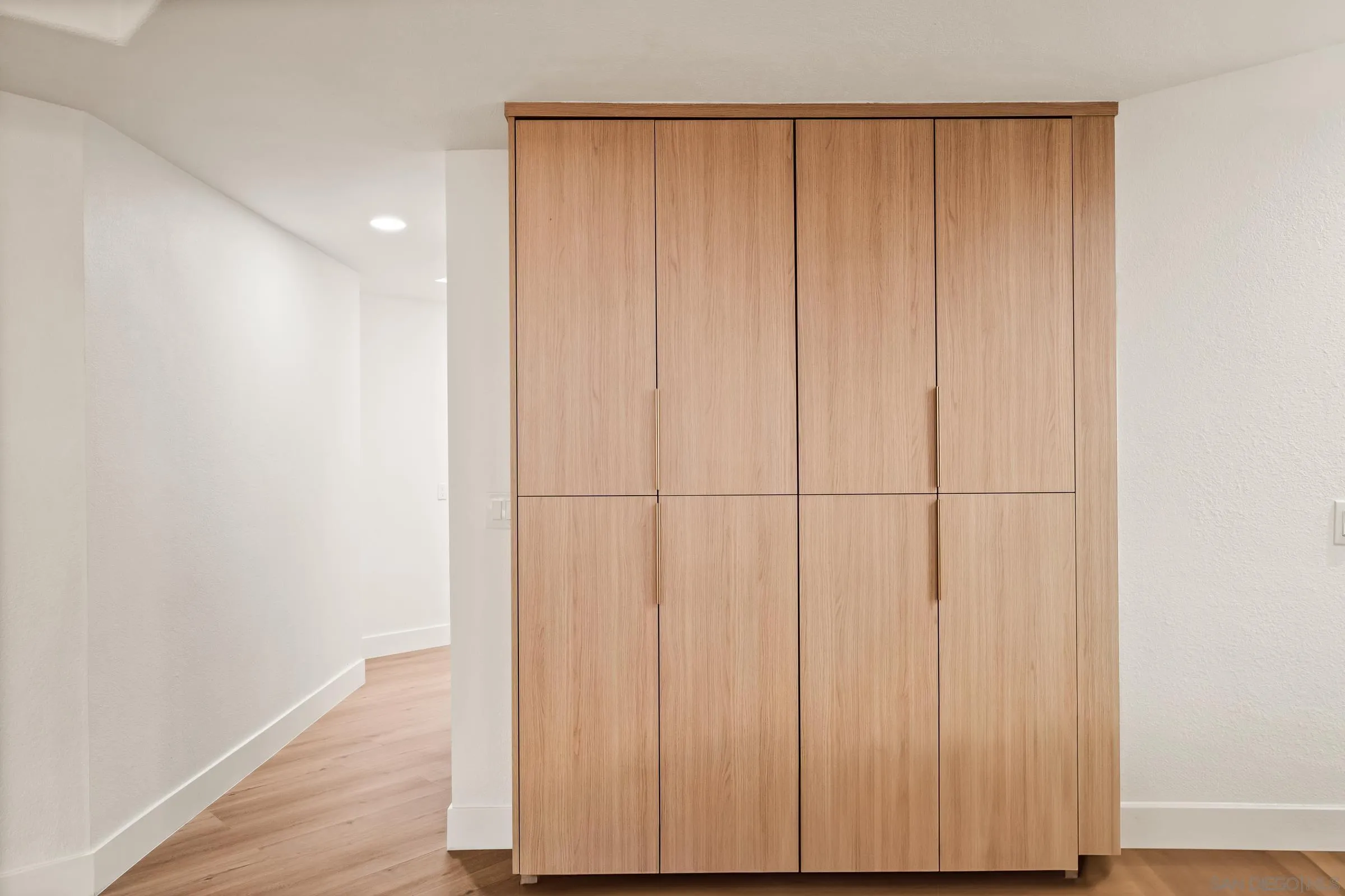 1527 Camino Linda Dr