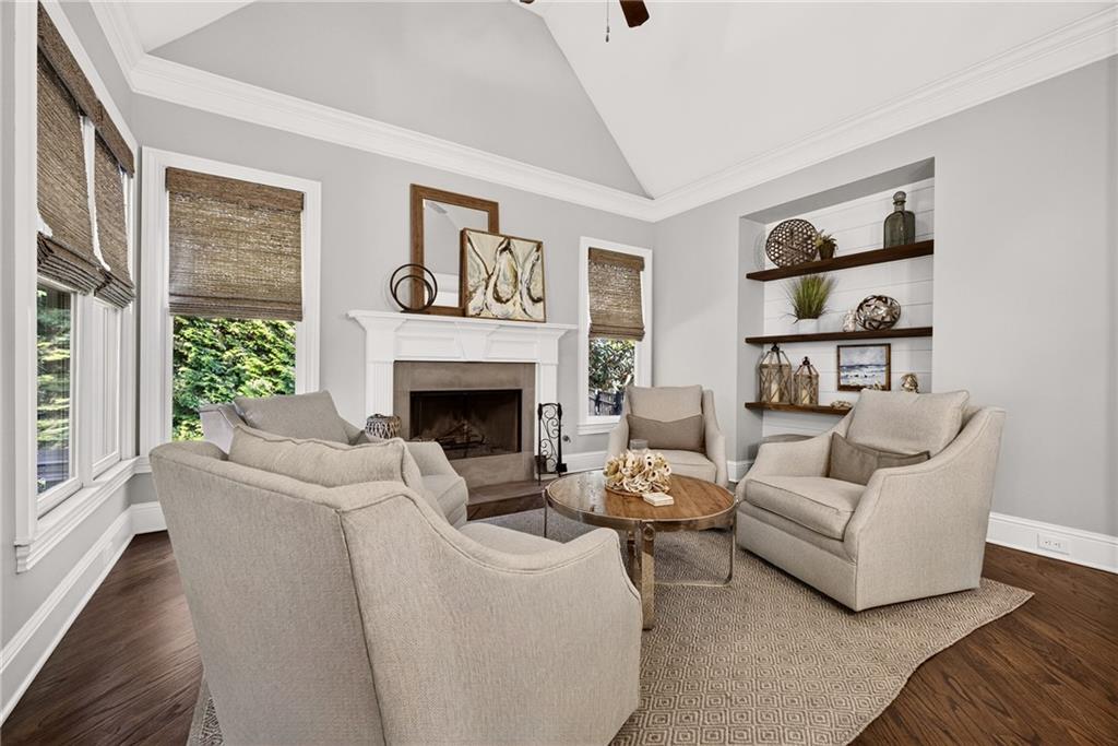 302 Moss Court