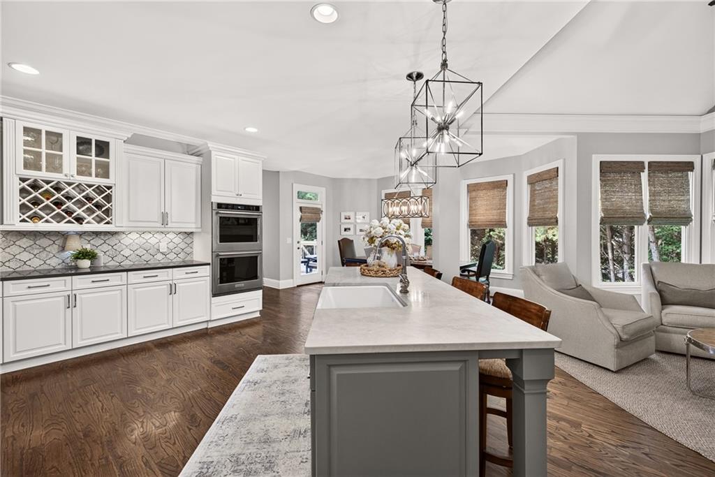 302 Moss Court