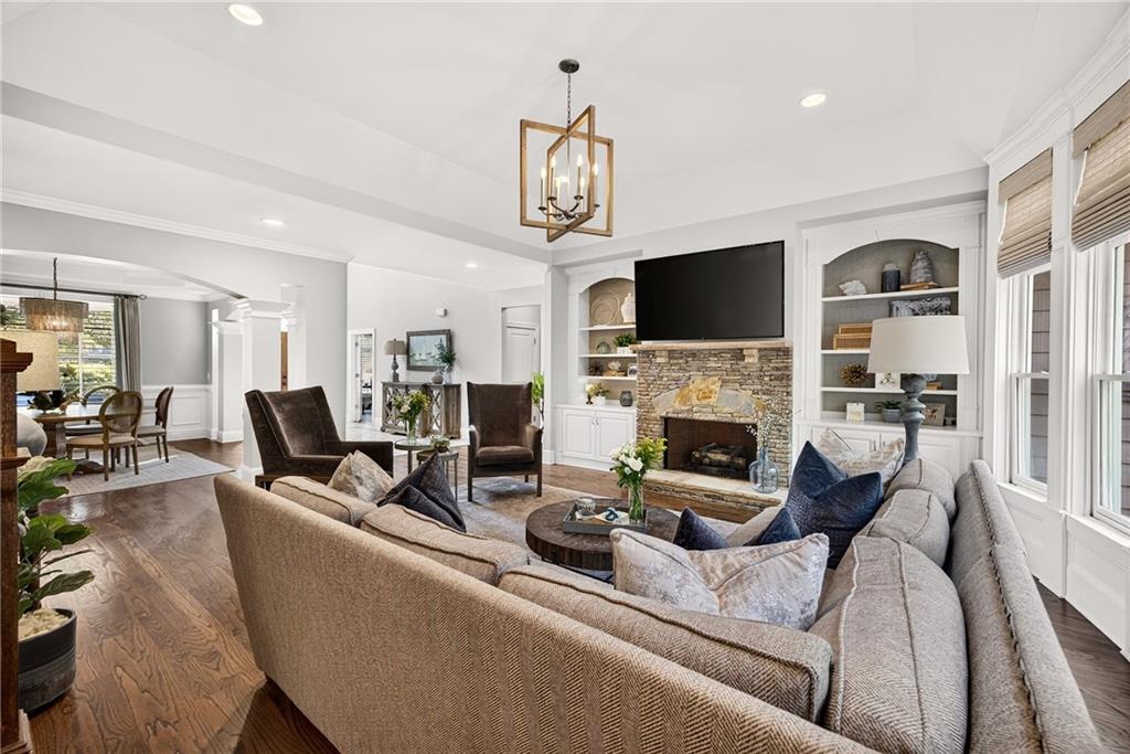 302 Moss Court