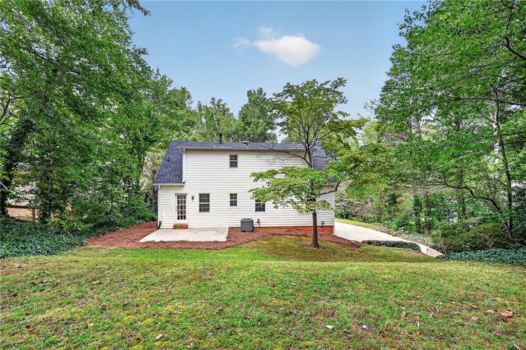 2750 Holly Ridge Circle