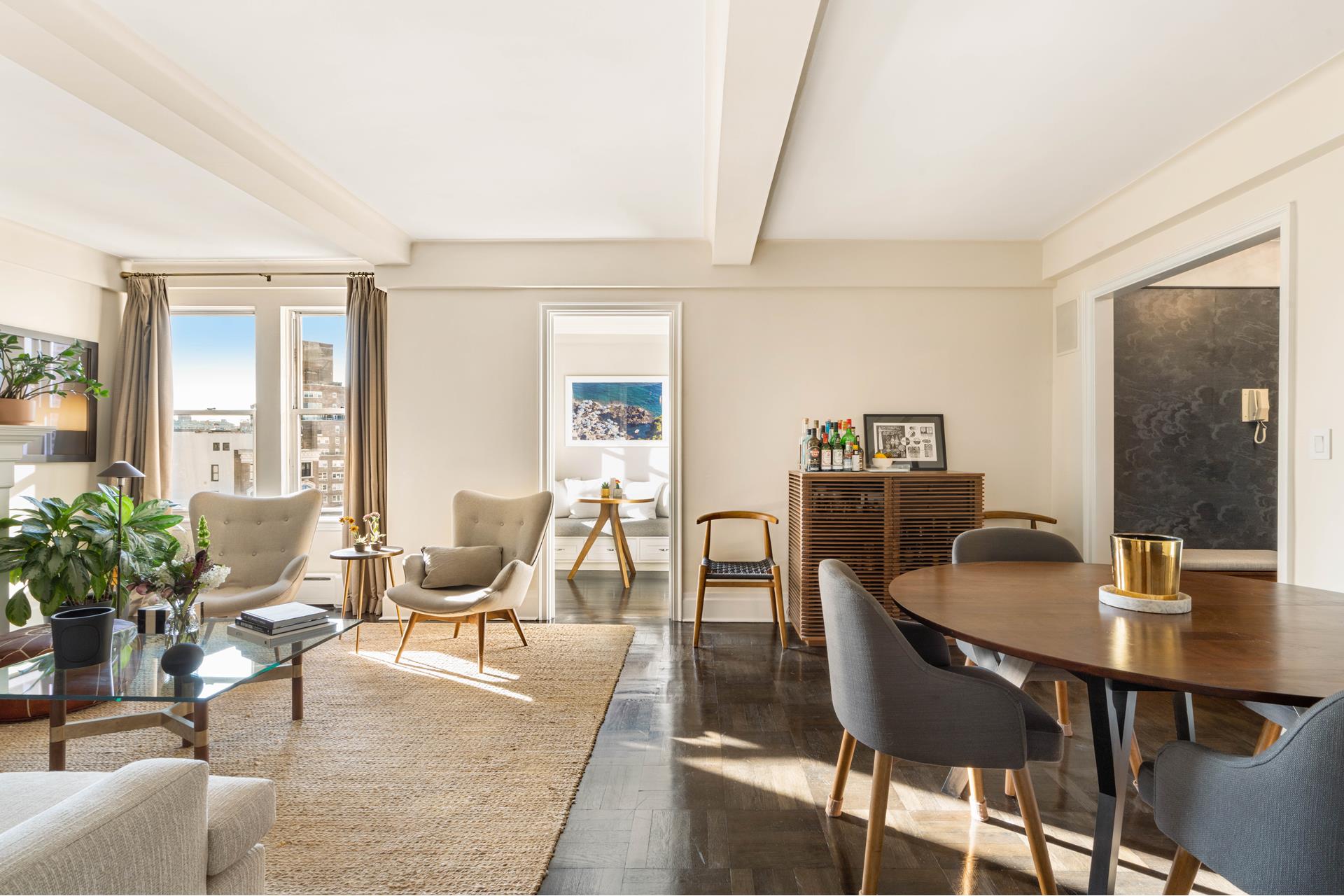136 WAVERLY Place 12A