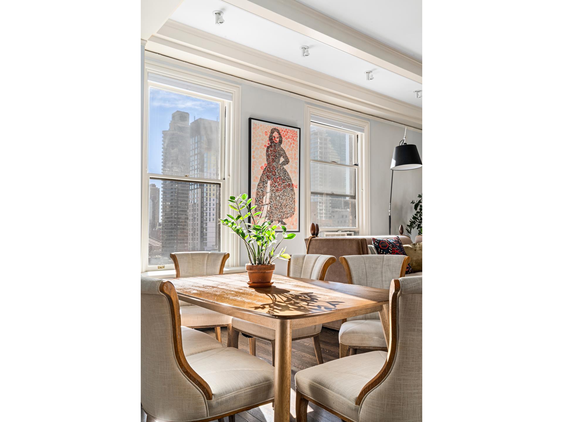 563 PARK Avenue 11E