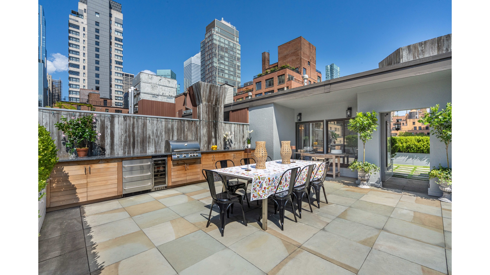 345 E 50TH Street PHB