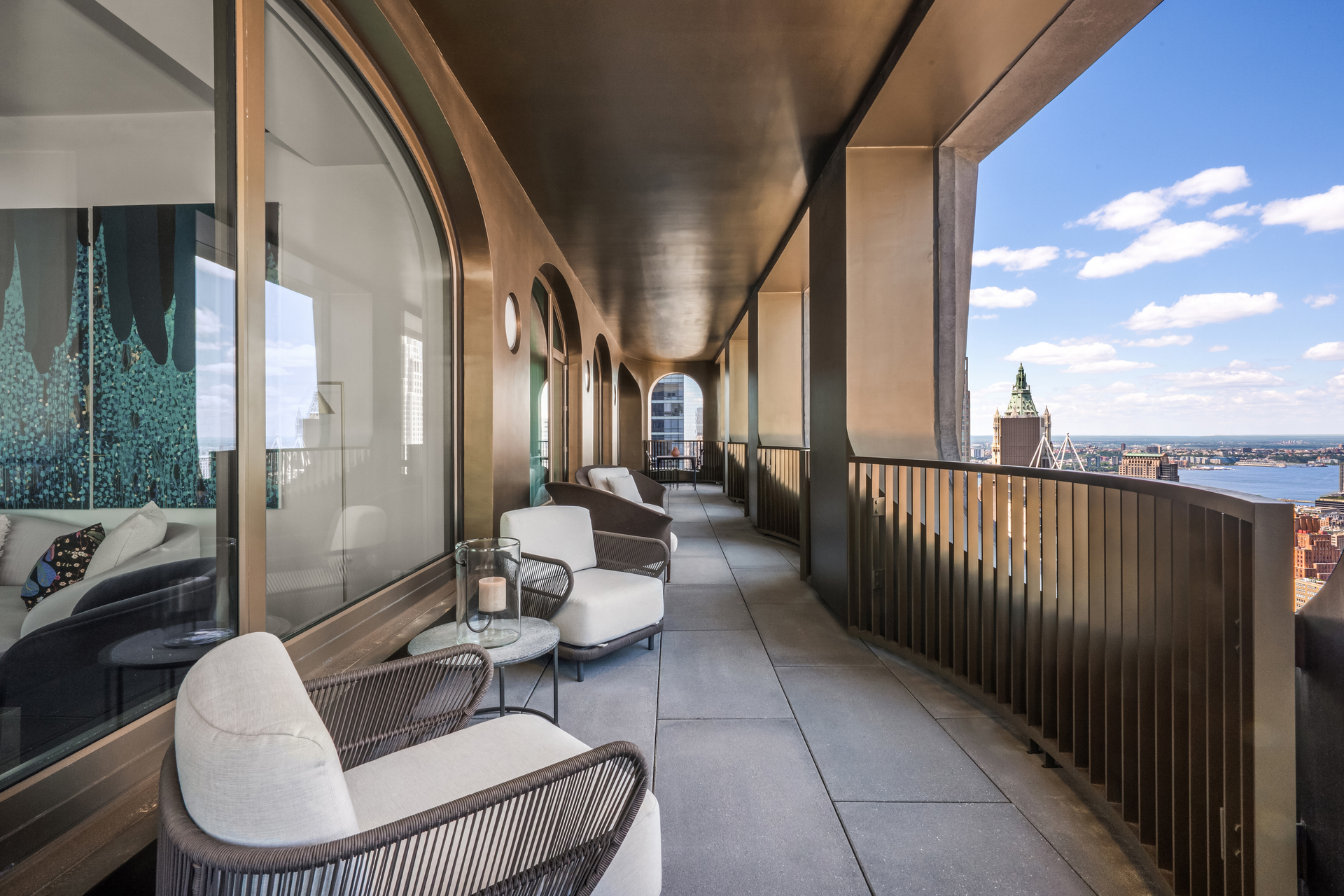 130 WILLIAM Street PH62A