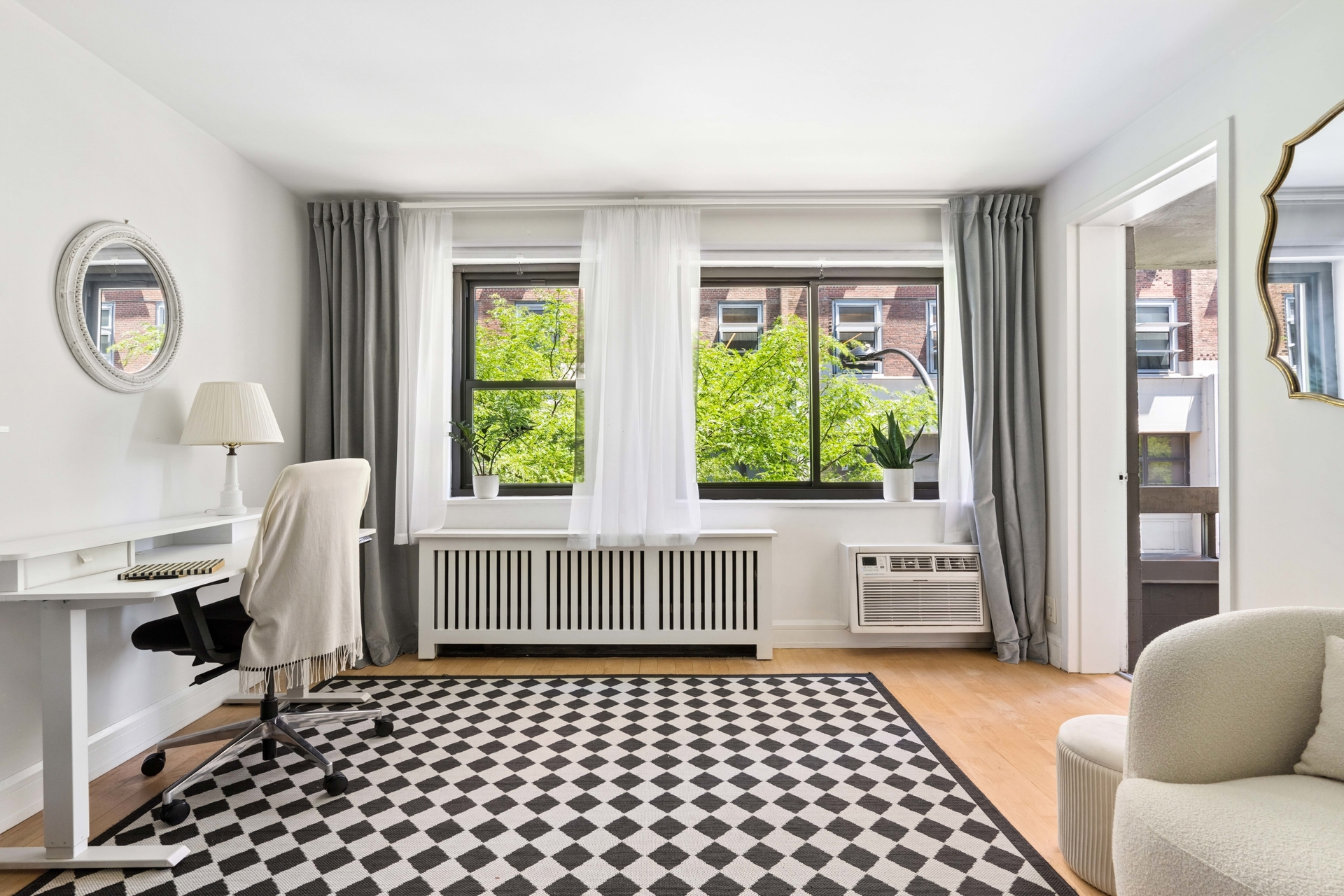 85 8TH Avenue 3F