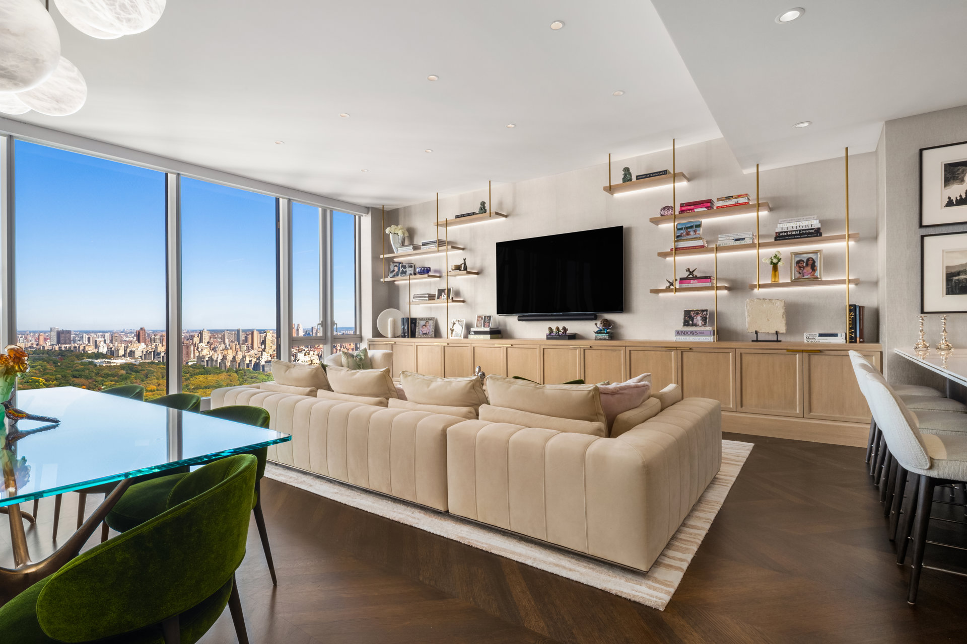 217 W 57TH Street 46B