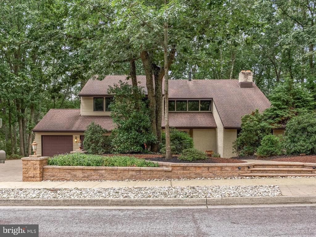 66 WOODSTONE DRIVE
