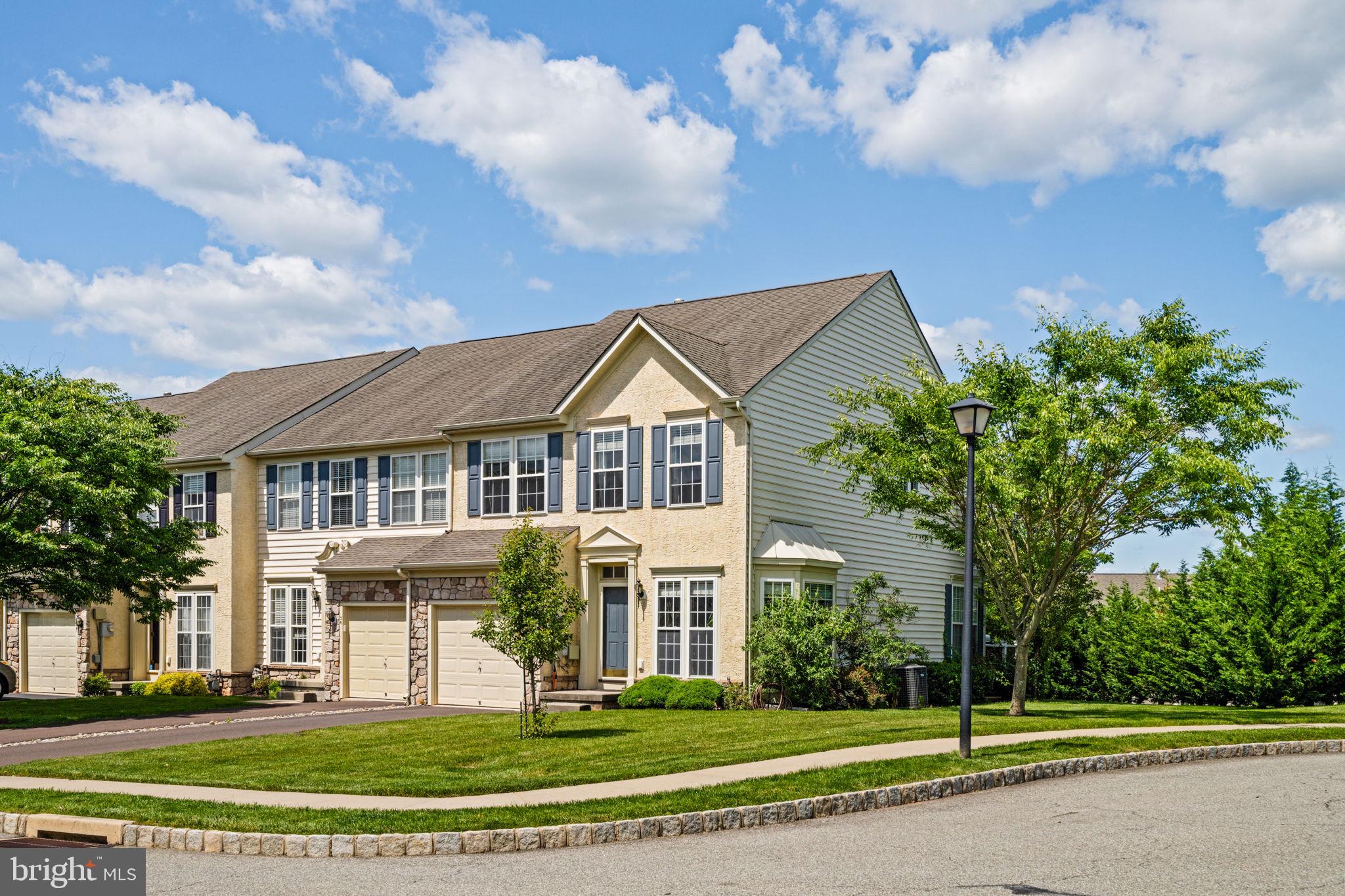 38 Bayberry Ln