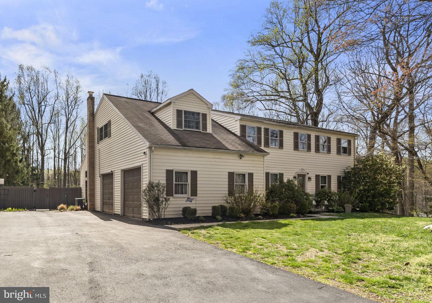 1017 Scholl Rd