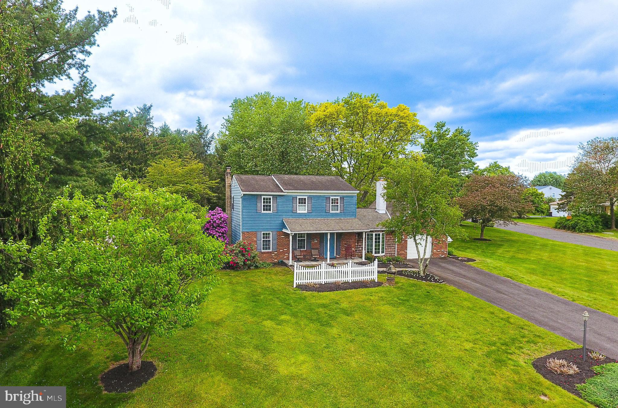 744 Scenic Dr