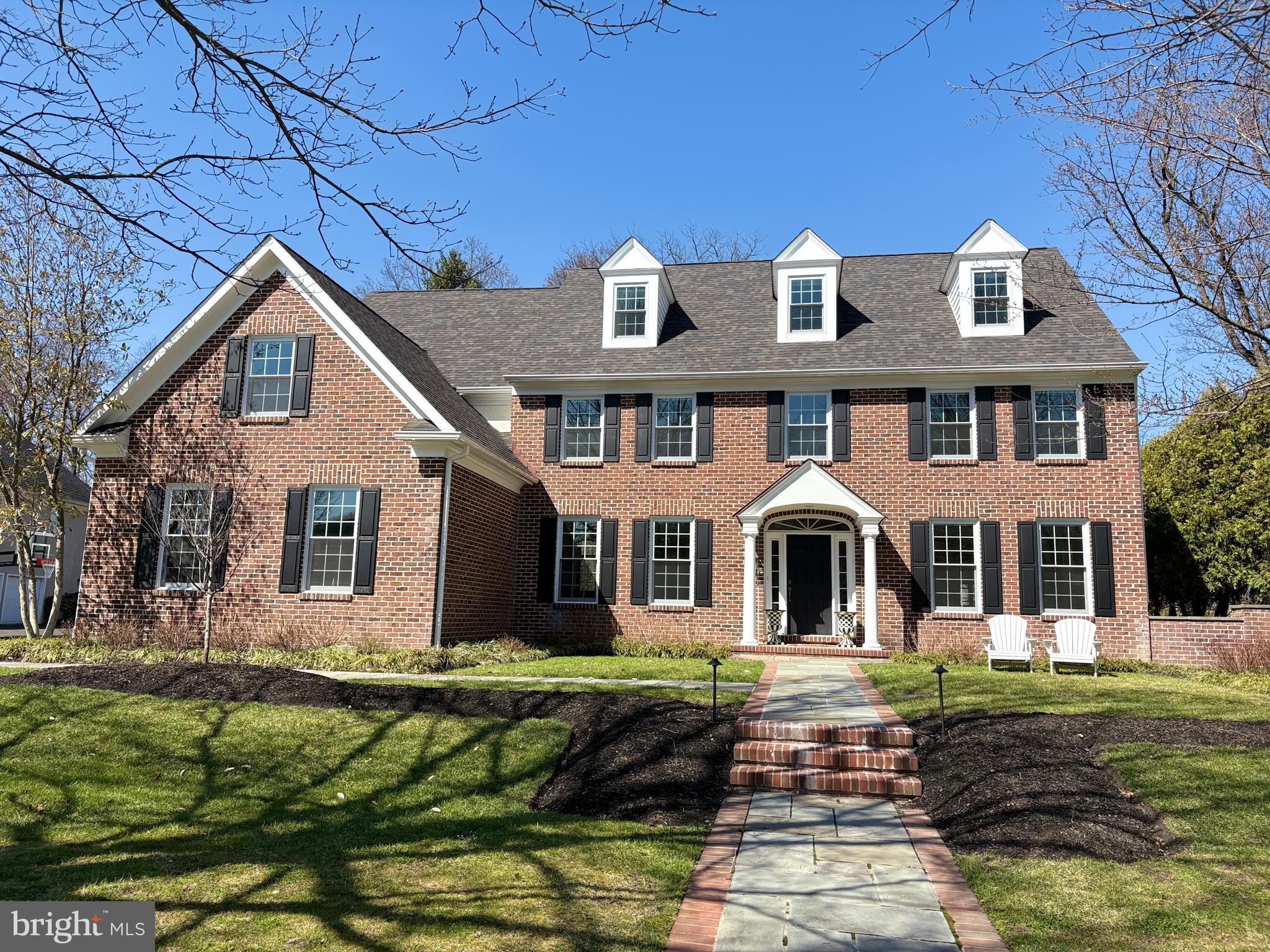 1419 ROYAL OAK DRIVE