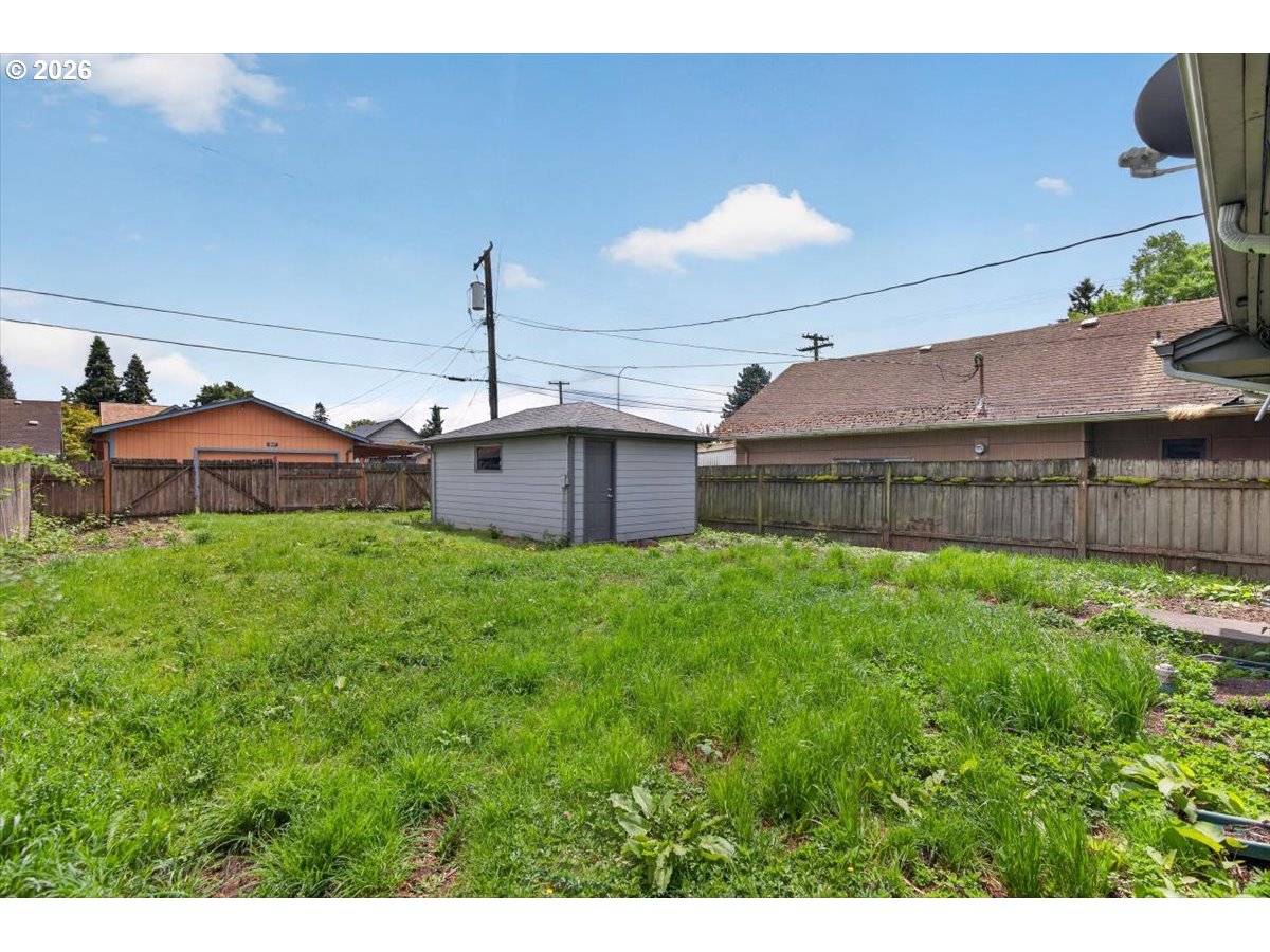306 23RD AVE