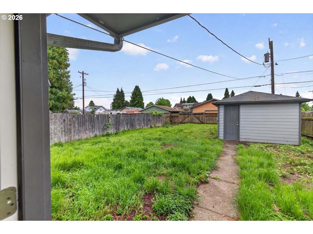 306 23RD AVE
