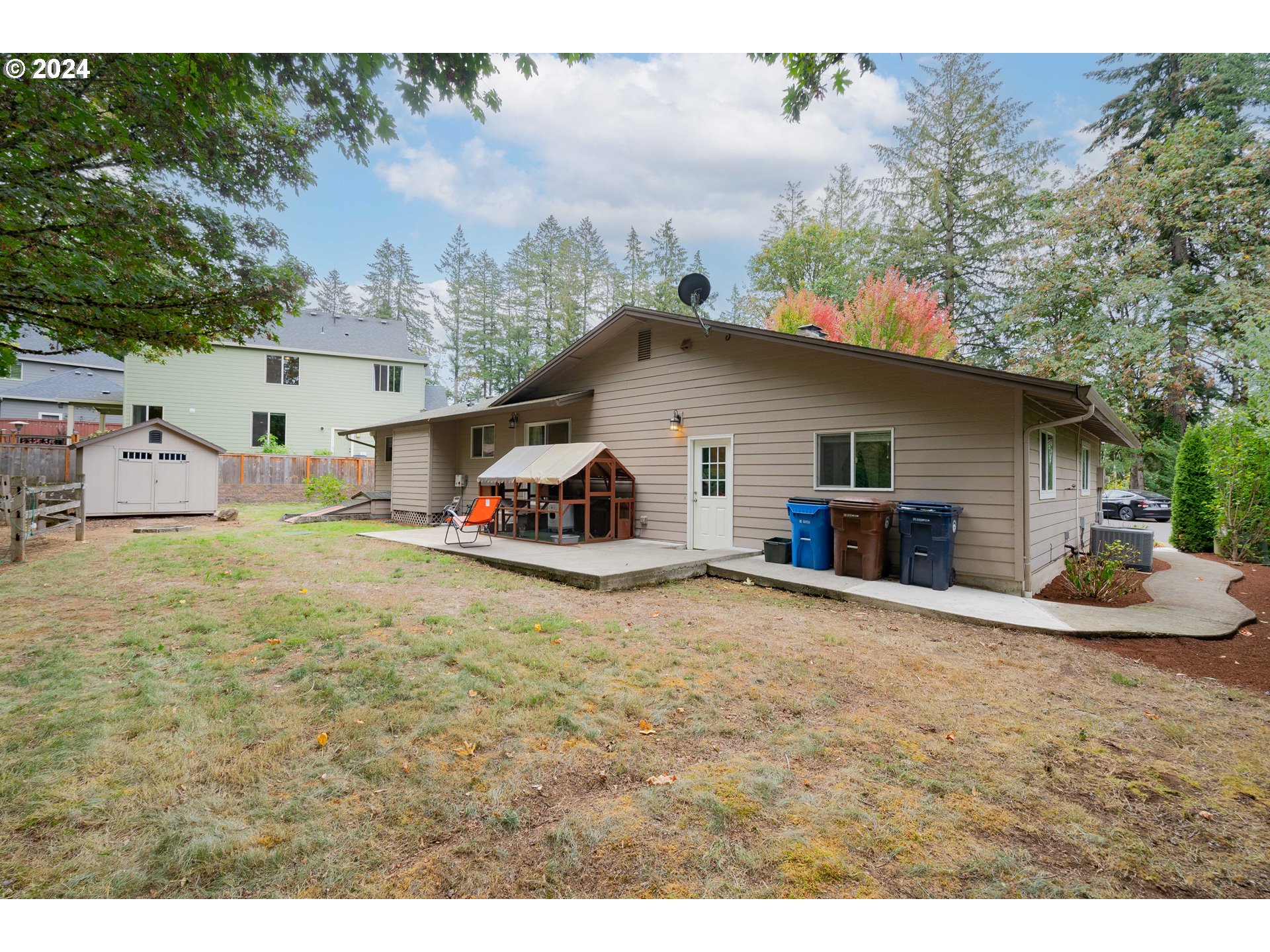 419 N 47TH CIR