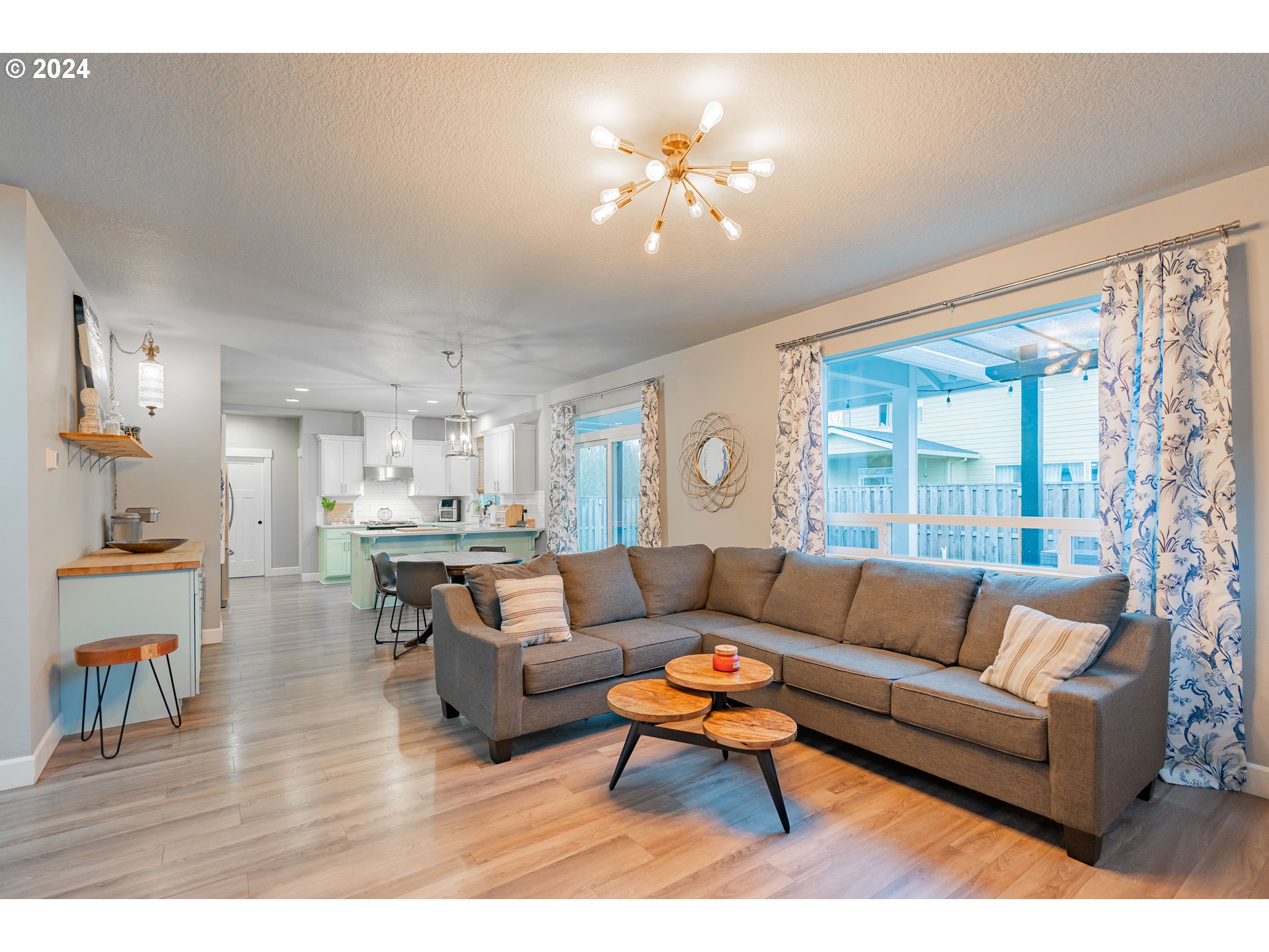 1526 NW 26TH AVE